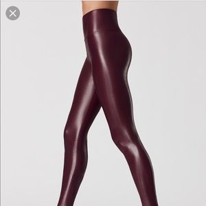 Carbon 38 High Waisted Takara Legging In Wine